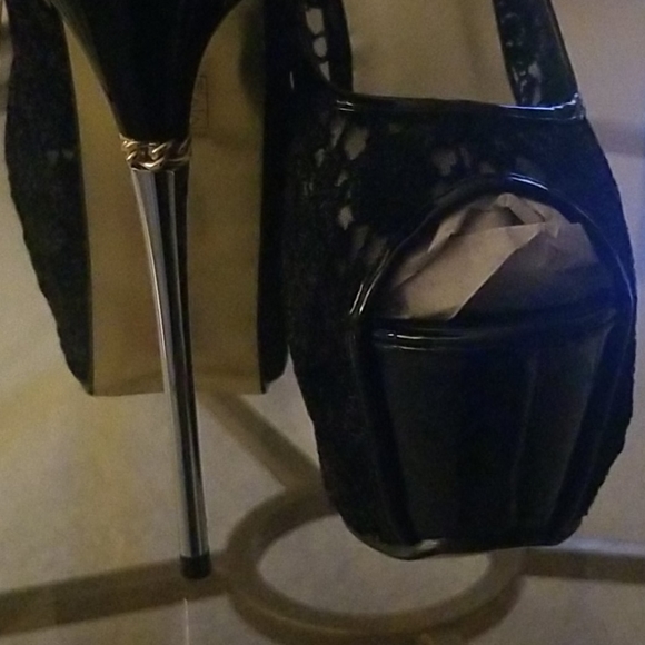 Super high lace heels - Picture 5 of 9